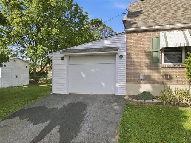 1603 Englewood Street, Bethlehem City, PA 18017