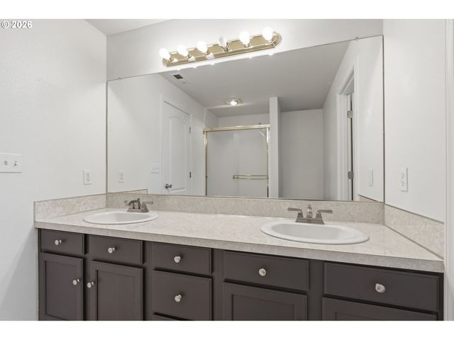 3001 Ne 160TH Ct, Vancouver, WA 98682
