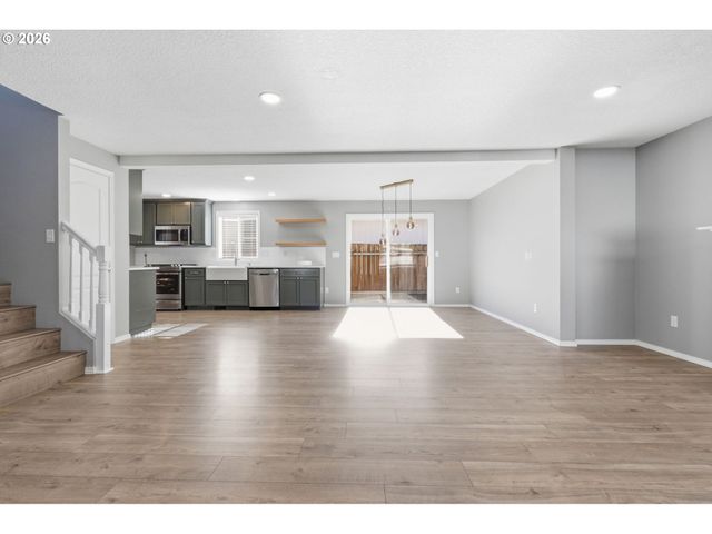 3001 Ne 160TH Ct, Vancouver, WA 98682
