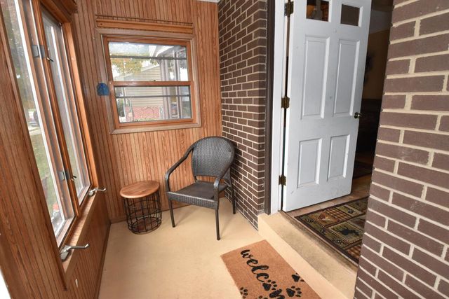 8608 Westbrook DRIVE, Sturtevant, WI 53177