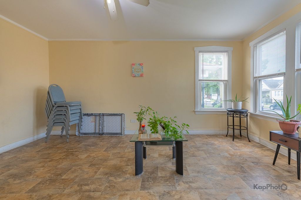 2343 N Parkside Avenue, Chicago, IL 60639 — photo 2