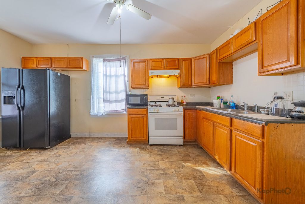 2343 N Parkside Avenue, Chicago, IL 60639 — photo 5