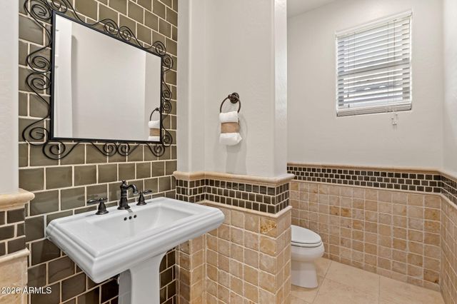 3660 E MAFFEO Road, Phoenix, AZ 85050