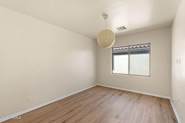 3660 E MAFFEO Road, Phoenix, AZ 85050