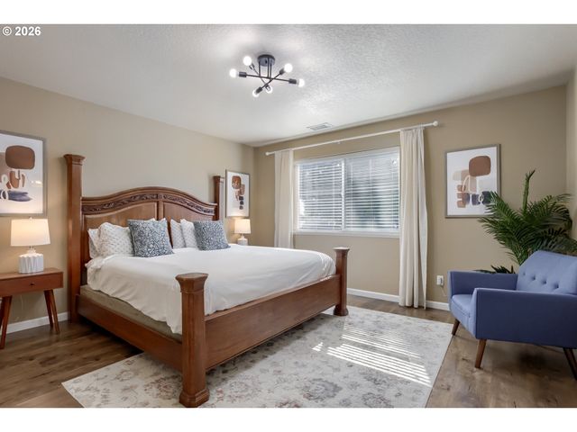 2213 Se 60TH Ave, Portland, OR 97215