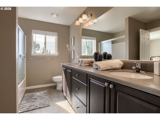2213 Se 60TH Ave, Portland, OR 97215