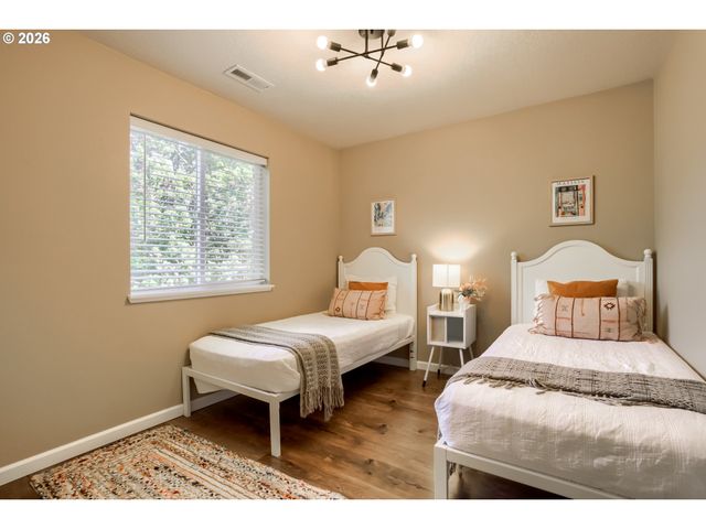 2213 Se 60TH Ave, Portland, OR 97215