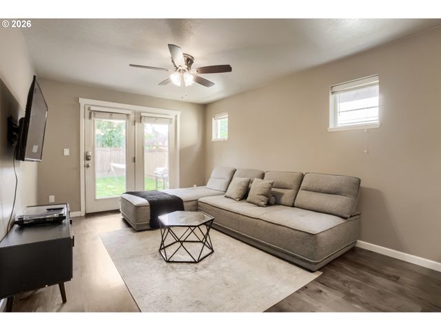 2213 Se 60TH Ave, Portland, OR 97215
