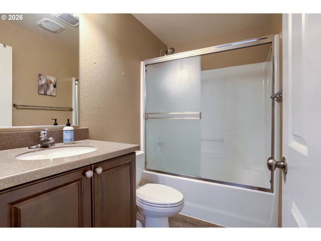 2213 Se 60TH Ave, Portland, OR 97215
