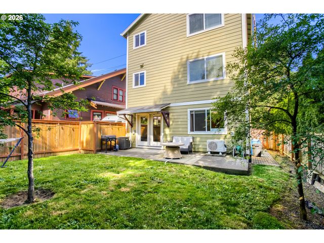 2213 Se 60TH Ave, Portland, OR 97215