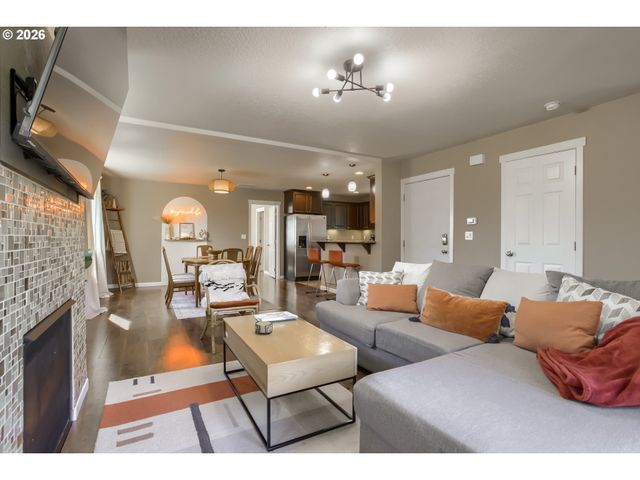 2213 Se 60TH Ave, Portland, OR 97215