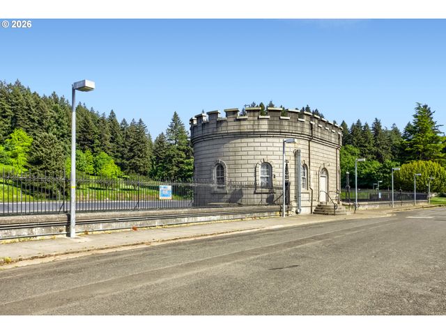 2213 Se 60TH Ave, Portland, OR 97215