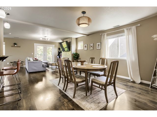 2213 Se 60TH Ave, Portland, OR 97215