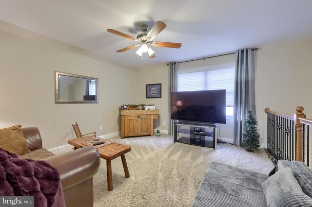 651 CHISWELL PL, Lancaster, PA 17601