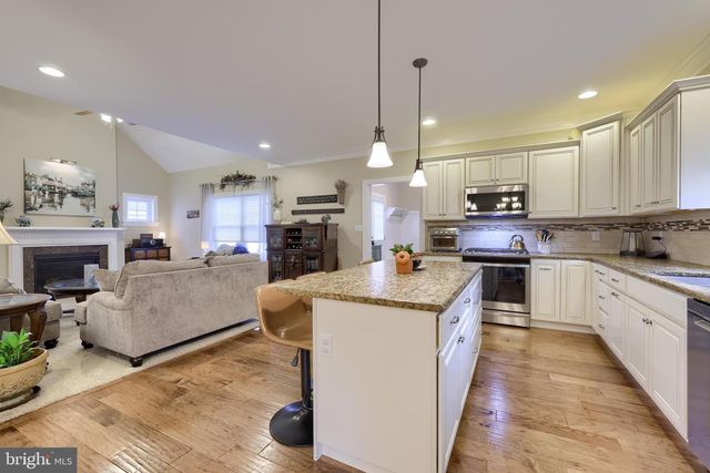 651 CHISWELL PL, Lancaster, PA 17601