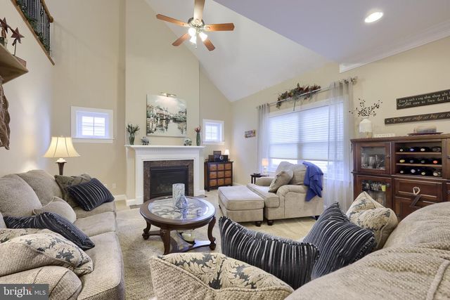 651 CHISWELL PL, Lancaster, PA 17601