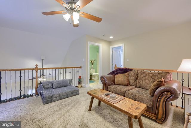 651 CHISWELL PL, Lancaster, PA 17601