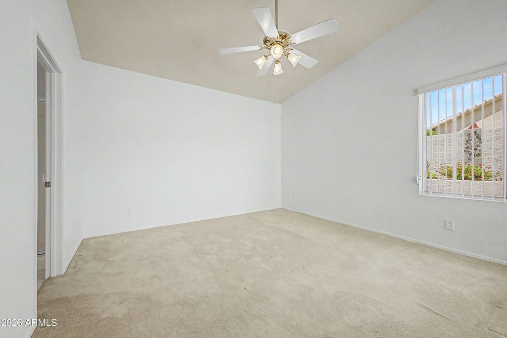 Image 17 of property listing at 9380 E BLANCHE Drive E, Scottsdale, AZ 85260