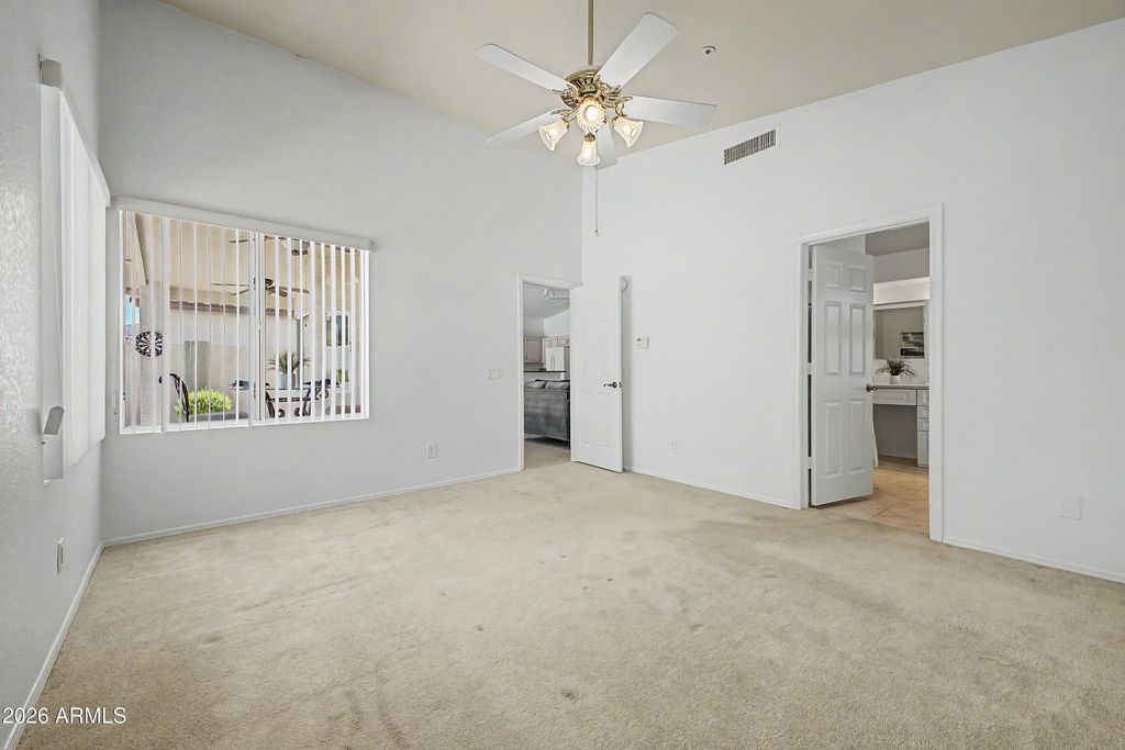 Image 18 of property listing at 9380 E BLANCHE Drive E, Scottsdale, AZ 85260