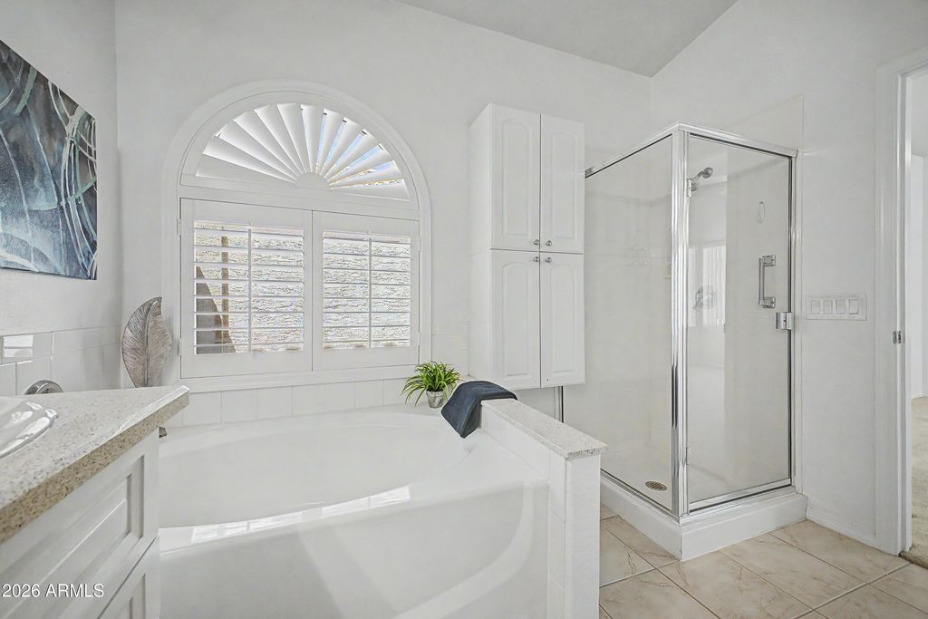 Image 21 of property listing at 9380 E BLANCHE Drive E, Scottsdale, AZ 85260