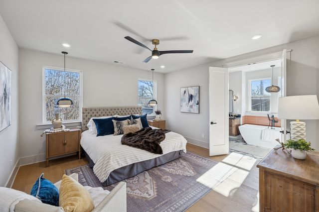 602A Watsonwood Dr, Nashville, TN 37211