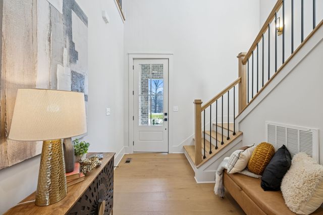 602A Watsonwood Dr, Nashville, TN 37211