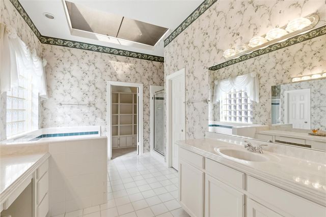 4614 Golden Pond Court, Sugar Land, TX 77479