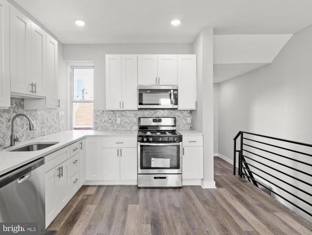 2303 CHRISTIAN ST, Philadelphia, PA 19146