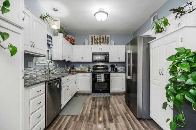 10531 N Ditman Avenue, Kansas City, MO 64157