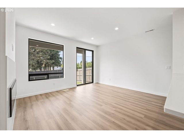 5016 Ne 113TH Loop, Vancouver, WA 98686