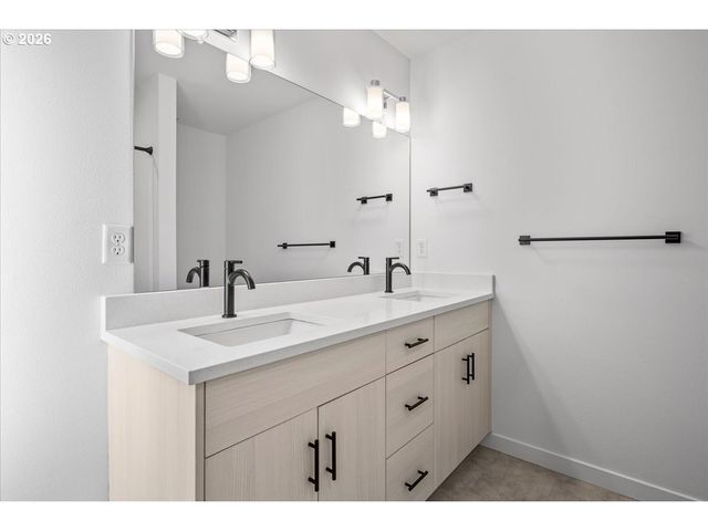 5016 Ne 113TH Loop, Vancouver, WA 98686