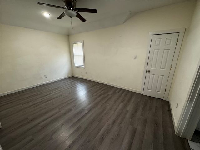 4939 Corrigan Avenue, Dallas, TX 75241