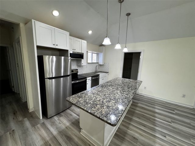 4939 Corrigan Avenue, Dallas, TX 75241