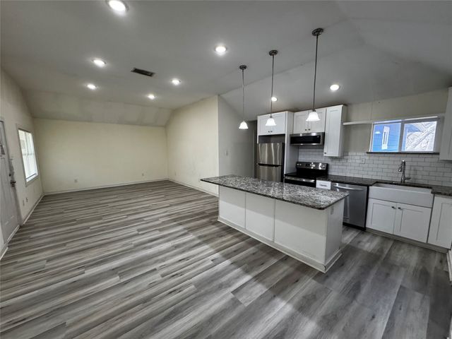 4939 Corrigan Avenue, Dallas, TX 75241