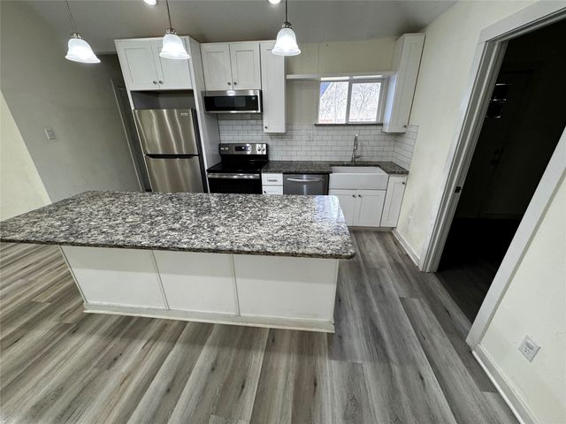 4939 Corrigan Avenue, Dallas, TX 75241