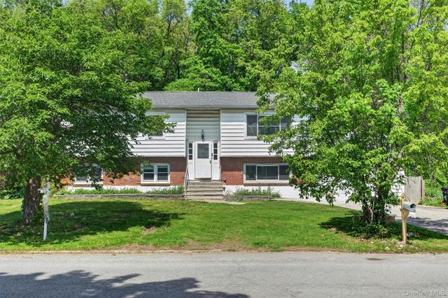 129 Vails Gate Heights Drive, New Windsor, NY 12553