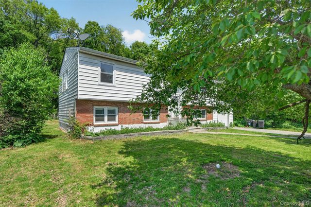 129 Vails Gate Heights Drive, New Windsor, NY 12553