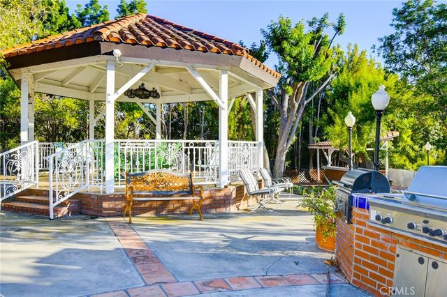 19110 La Pradera, Yorba Linda, CA 92886