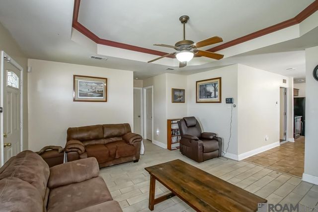 34233 Hawks Cove, Denham Springs, LA 70706