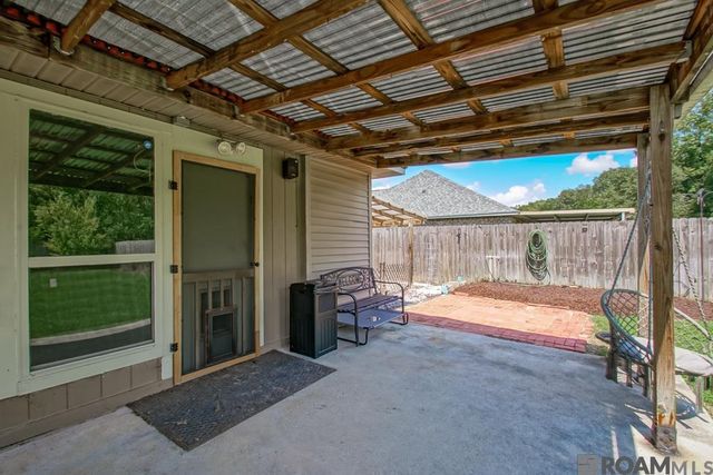 34233 Hawks Cove, Denham Springs, LA 70706
