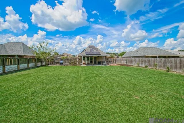 34233 Hawks Cove, Denham Springs, LA 70706