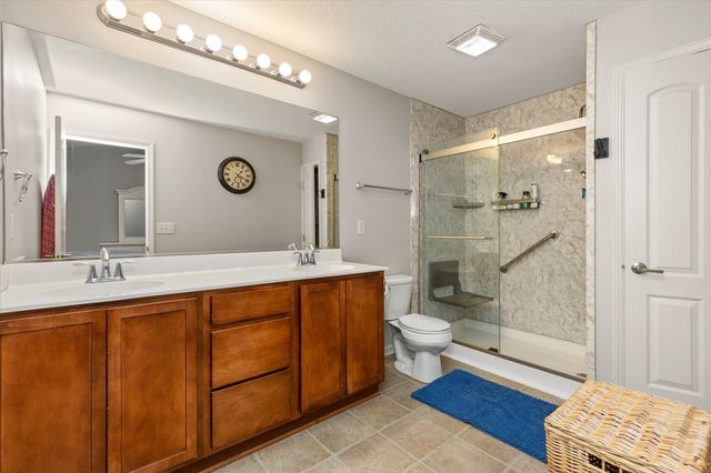 2070 SE Willowbrook Drive, Waukee, IA 50263