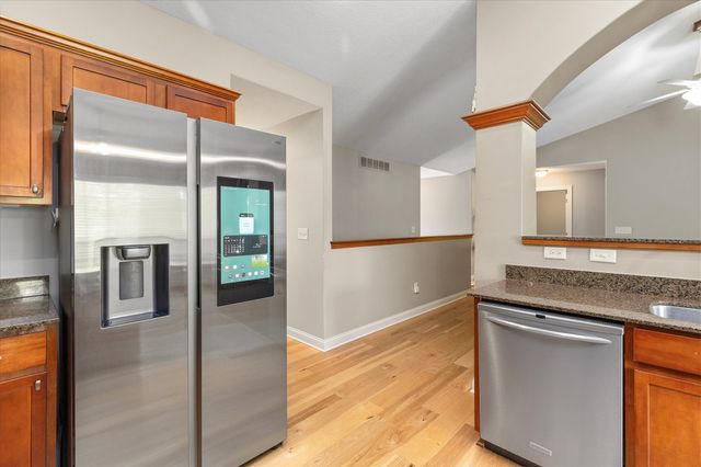 2070 SE Willowbrook Drive, Waukee, IA 50263