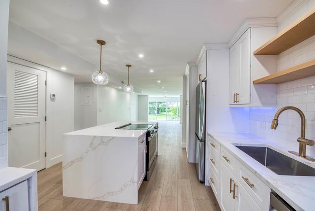 3326 Arcara Way 104, Lake Worth, FL 33467