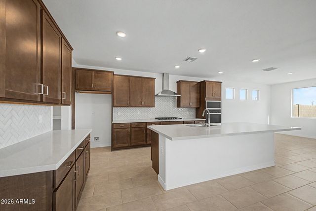 17467 W SAGUARO VISTA Drive, Surprise, AZ 85387