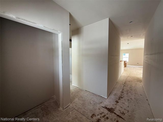 20650 Meadowview Street, Livonia, MI 48152