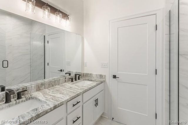 20650 Meadowview Street, Livonia, MI 48152