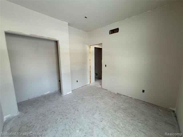 20650 Meadowview Street, Livonia, MI 48152