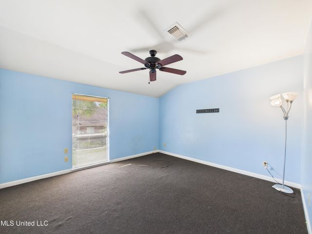 3605 N 9th Street, Ocean Springs, MS 39564