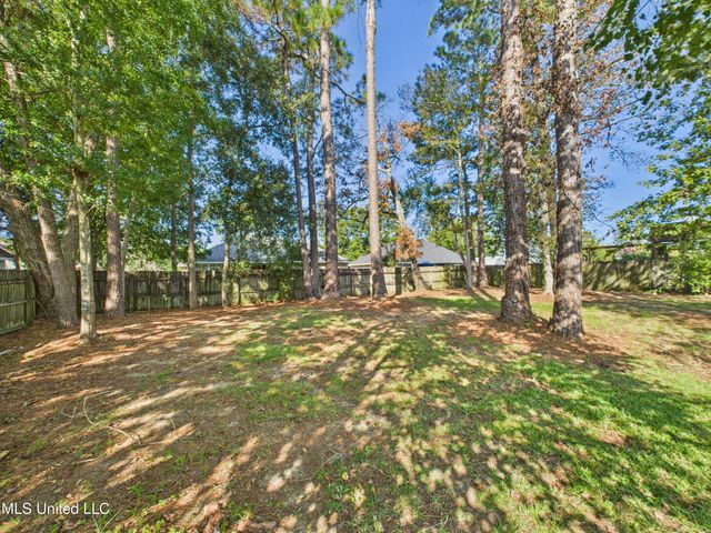 3605 N 9th Street, Ocean Springs, MS 39564